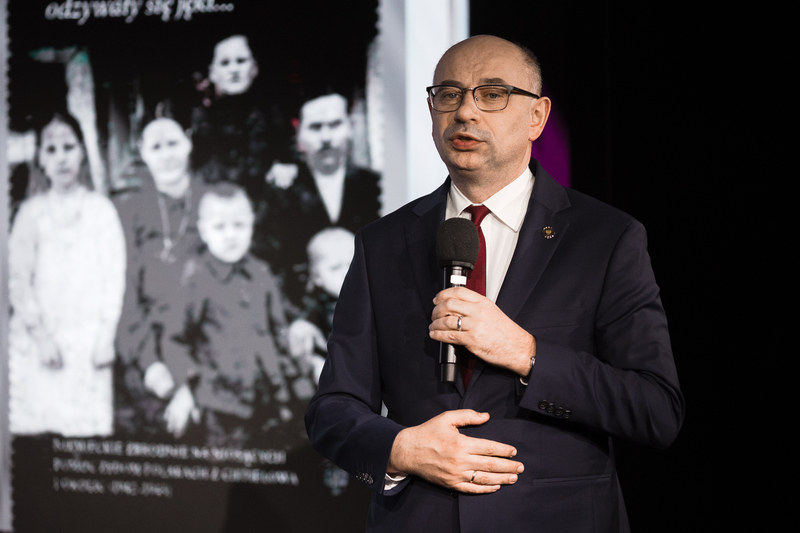 Spotkanie z dr. hab. Sebastianem Piątkowskim, autorem książki „W płomieniach zaś ciągle odzywały się jęki...”. Na zdj. zastępca prezesa IPN dr Mateusz Szpytma – Warszawa, 21 marca 2025. Fot. Sławek Kasper (IPN)