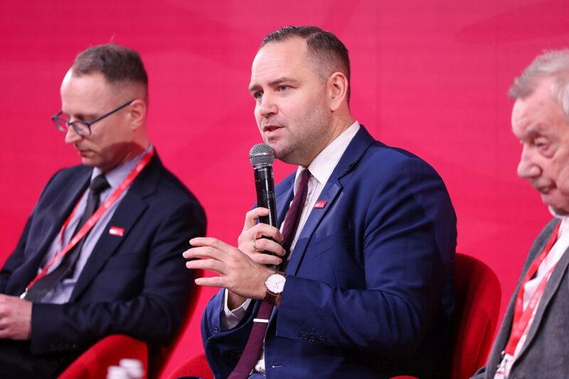 Panel dyskusyjny „Edukacja dla pamięci" podczas Kongresu Pamięci Narodowej – Warszawa, 13 kwietnia 2023. Fot. Mikołaj Bujak (IPN)
