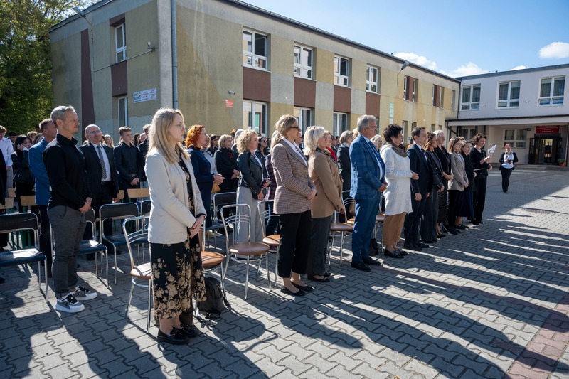 Odsłonięcie muralu poświęconego Krzysztofowi Kamilowi Baczyńskiemu w Radomiu - 30 września 2024. Fot. Natalia Wziątek (IPN)